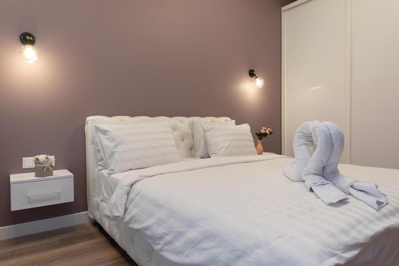 New Modern Apartments. Metro Minskaya كييف المظهر الخارجي الصورة
